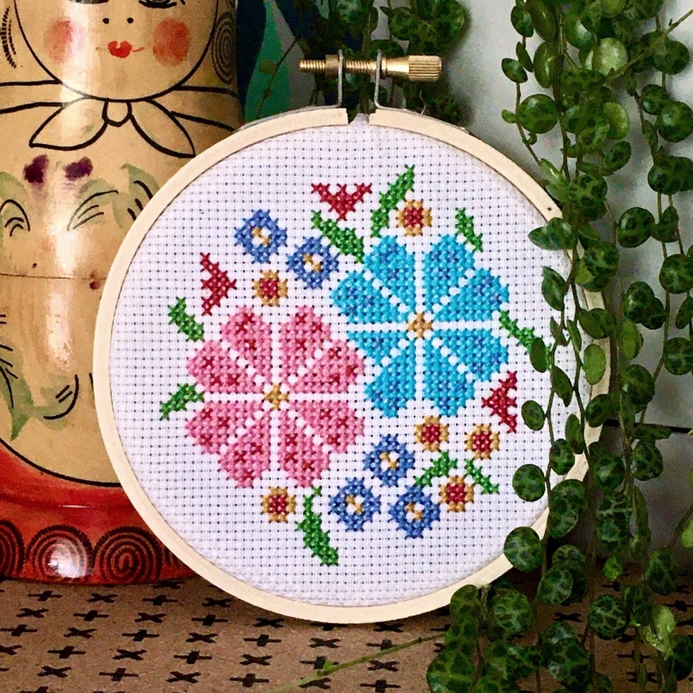 Posey Flower Cross Stitch Kit (4")